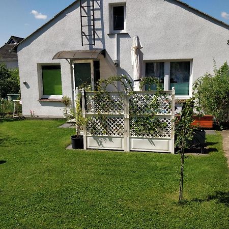 Gaestehaus Am Teich Raben Steinfeld Εξωτερικό φωτογραφία
